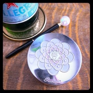 Guerlain Meteorotes Light Revealing Powder Pearls